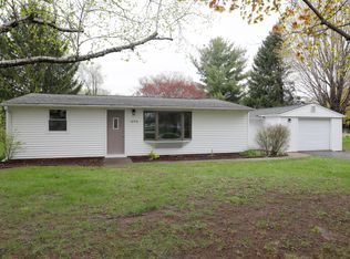 16918 Lovers Ln, Three Rivers, MI 49093