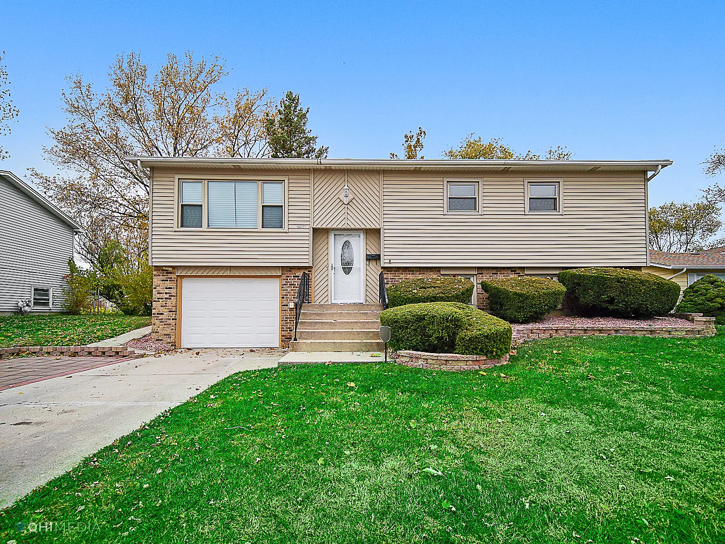 4150 189th Pl photo 1