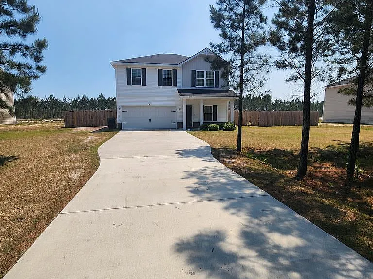 2722 Arnold Dr SE — Photo 1