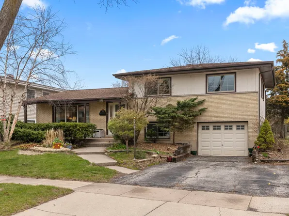 825 S School St, Lombard, IL 60148