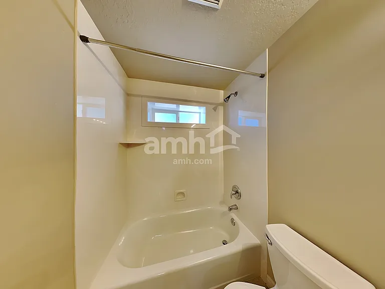 182 S 1125 W — Photo 18