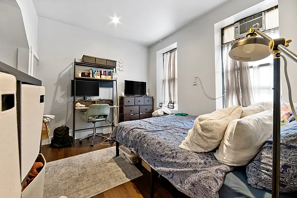 Rented by ERNY LLC | media 24