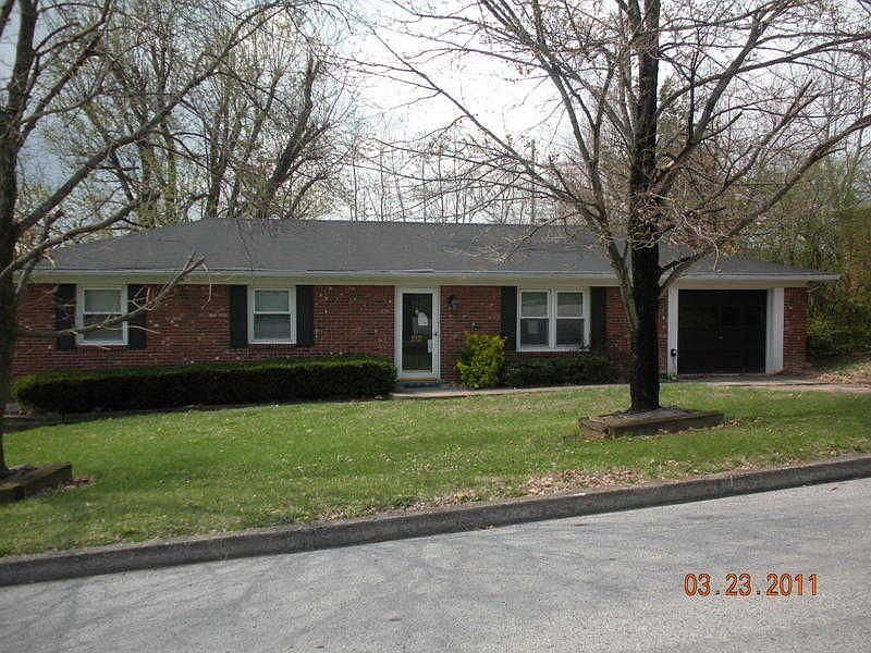 1st image of 212 Martin Dr