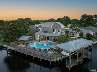 1639 Llani Ln, Gulf Breeze, FL 32563