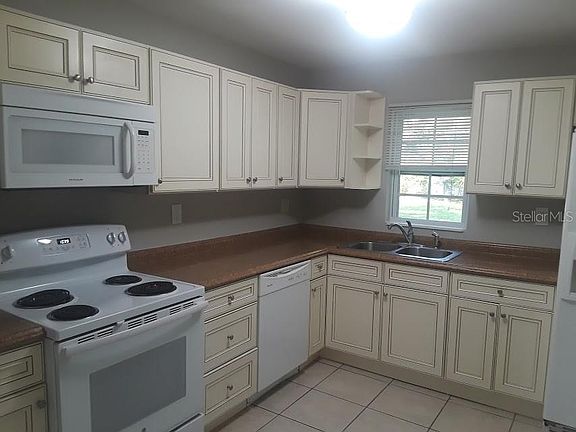 5th image of 2517 Krueger Ln