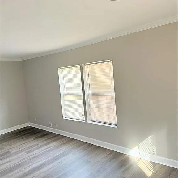 2483 Randall St #A — Photo 6