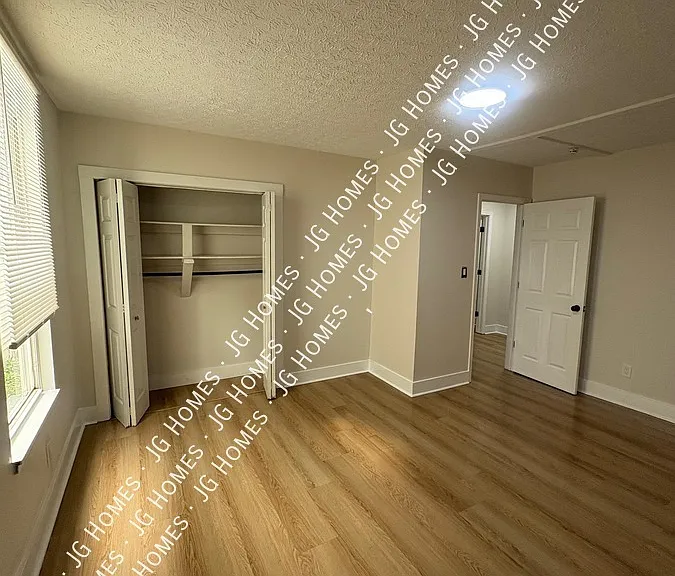 2725 Hale Ave — Photo 23