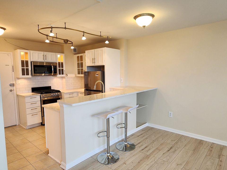 1st image of 2800 Wisconsin Ave NW APT 711