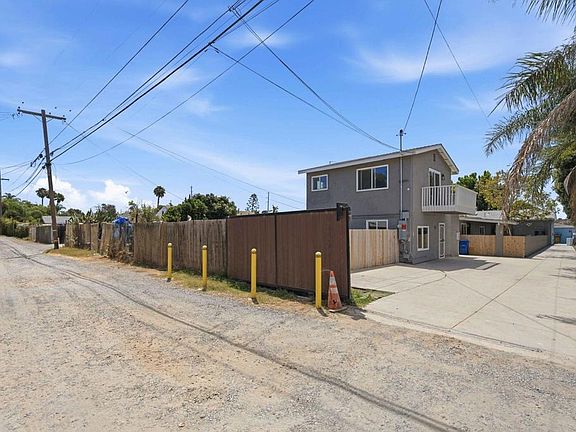 5th image of 230 Zenith St