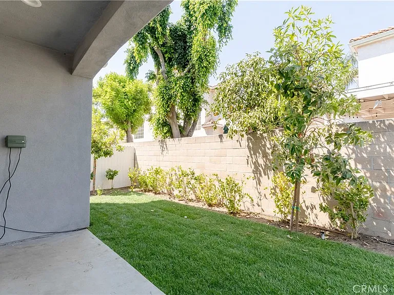 9246 Cedros Ave #6 — Photo 12