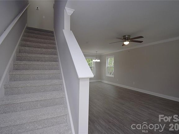 3rd image of 5123 Hanging Rock Ct
