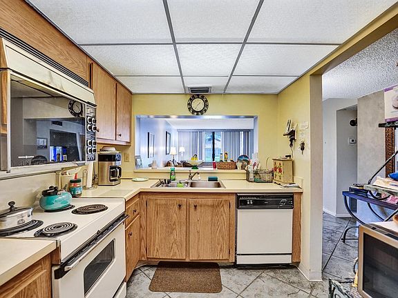 4th image of 1830 Sabal Palm Drive #104