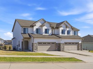 1142 Leann Cir, North Liberty, IA 52317