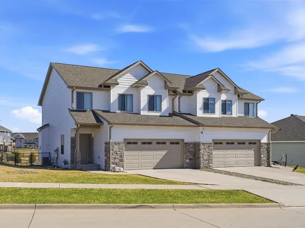 1142 Leann Cir, North Liberty, IA 52317