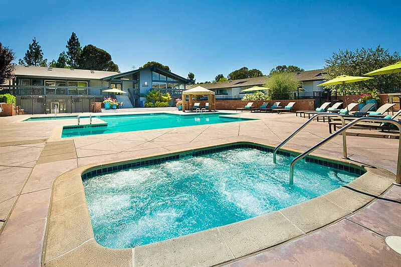 Stoneridge Luxury Apartments — Photo 4