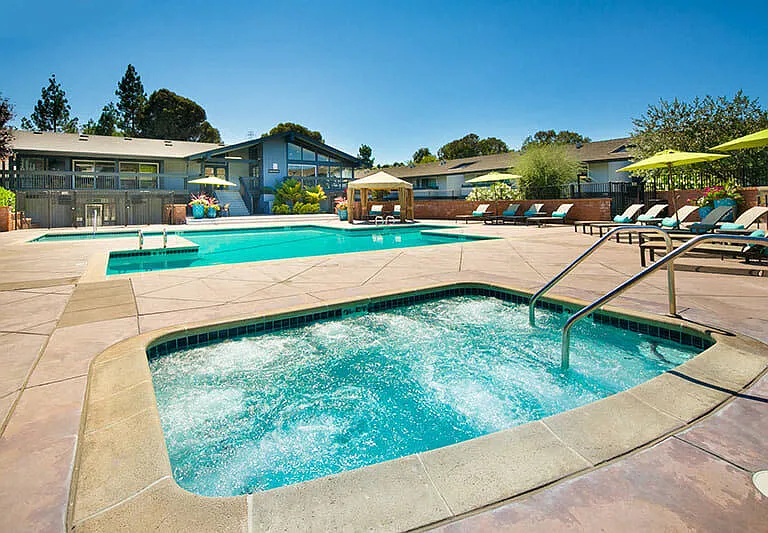 Stoneridge Luxury Apartments — Photo 4