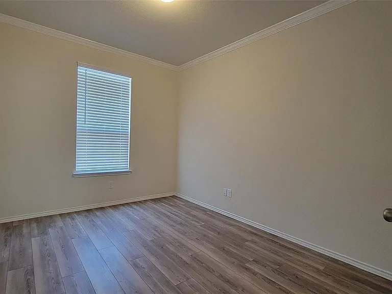 807 Goldenrod Ln — Photo 20