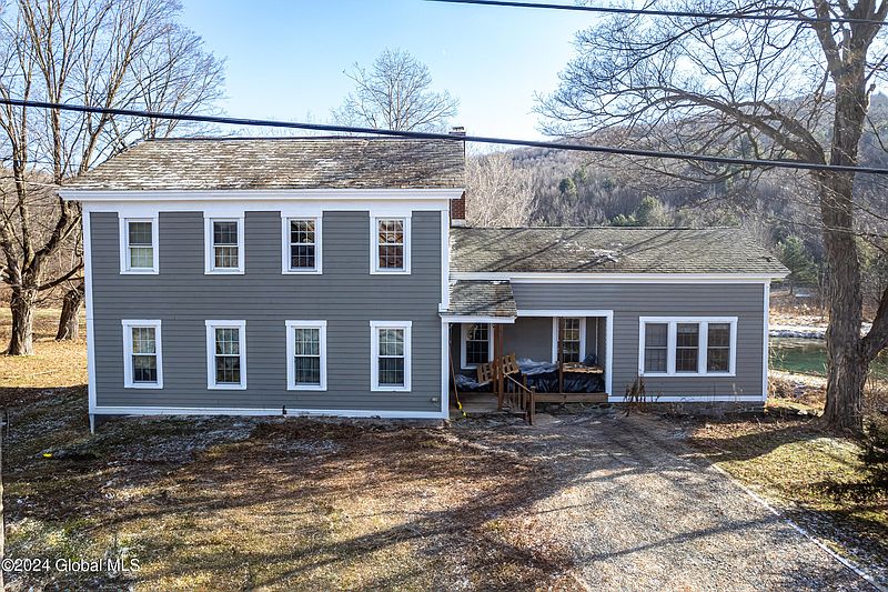 2nd image of 104 Bain Road