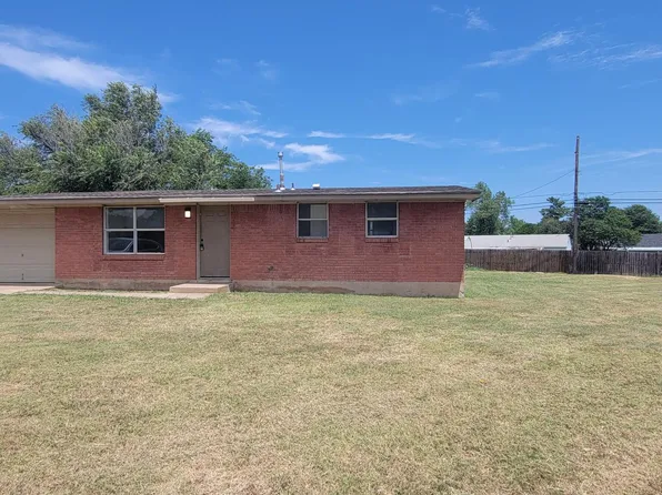 2401 NW 32nd St, Lawton, OK 73505