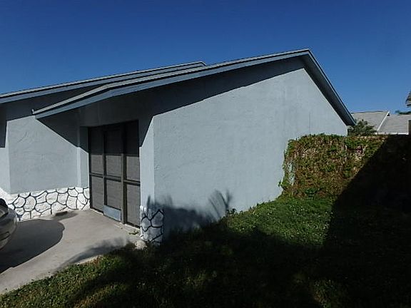 2nd image of 6162 Wauconda Way E