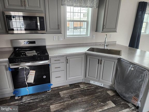 4th image of 4307 Dover Dr