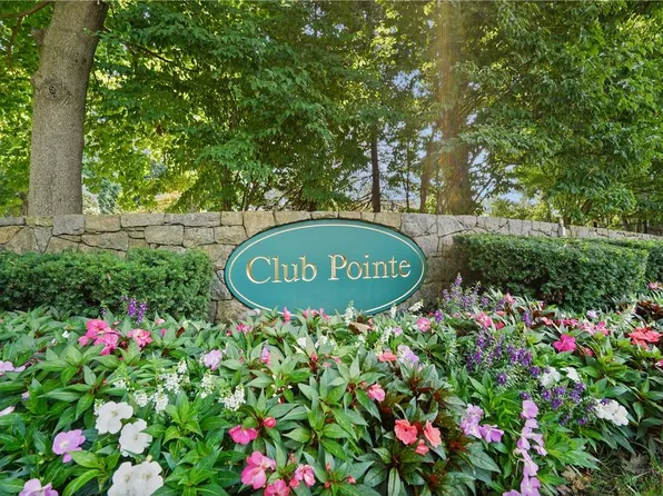 61 Club Pointe Drive, White Plains, NY 10605