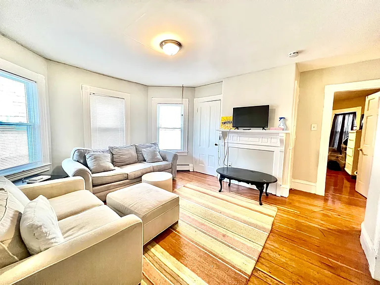 13 Phillips St — Photo 11