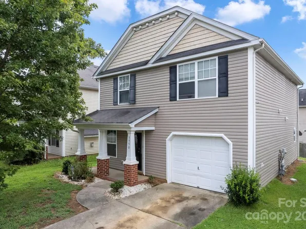 3950 Damask Dr, Charlotte, NC 28206