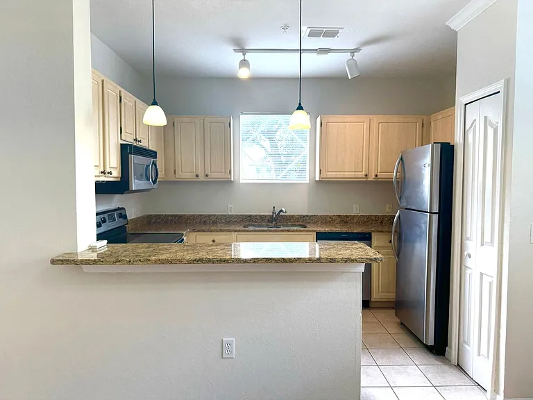 1727 Shadow View Cir — Photo 5