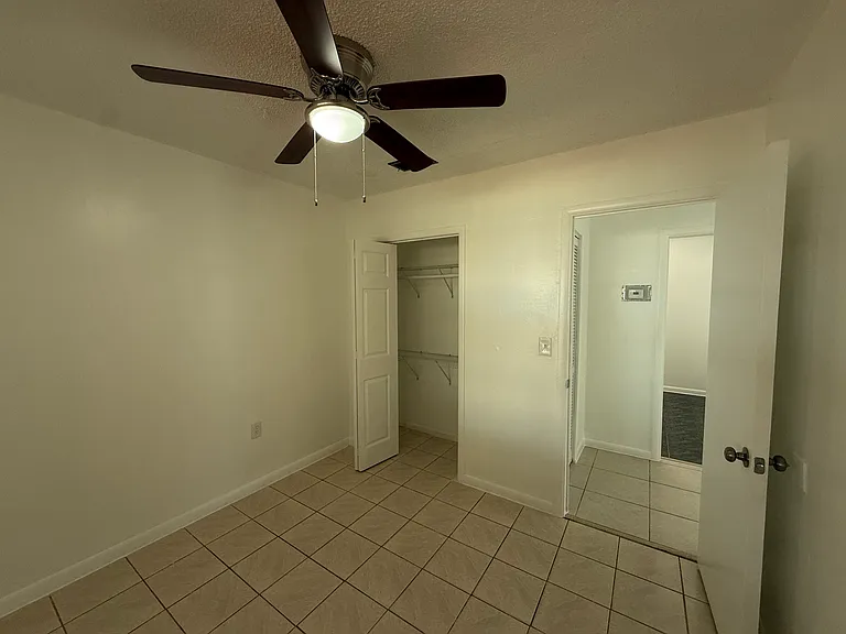 549 Jennings Ave — Photo 13