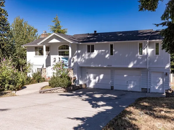 4500 Larson Drive, Oak Harbor, WA 98277
