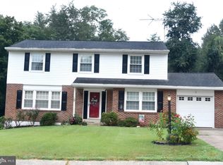 3 Chapel Hill Dr, Newark, DE 19711