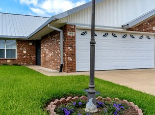 1816 Riverstone Ln, Longview, TX 75605