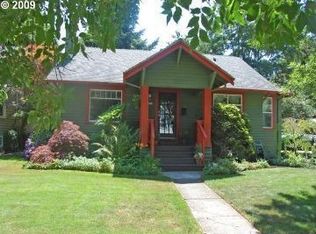 8838 SE Morrison St, Portland, OR 97216