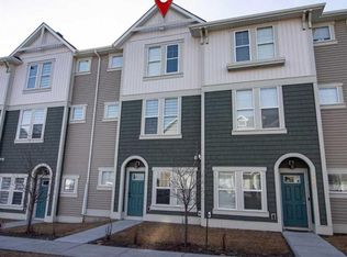 229 S Point Park SW, Airdrie, AB T4B 5G8