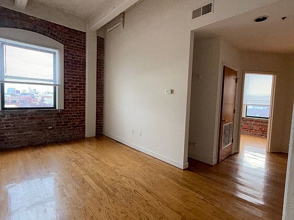 5th image of 1414 W Marshall St Unit 48