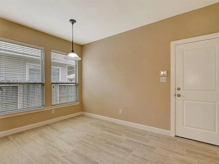54 Whetstone Ridge Ct — Photo 23