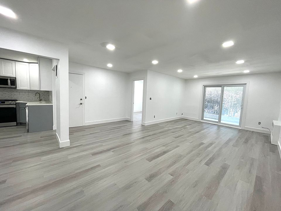 1st image of 24-27 43rd St #3B