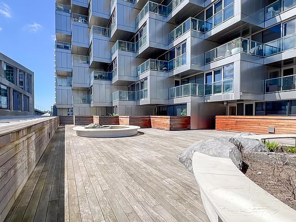 4th image of 1480 Howe St #3007