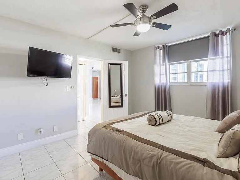 3801 S Ocean Dr #10S — Photo 12