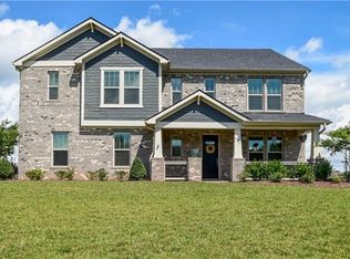 702 Blaise Ct, Matthews, NC 28104