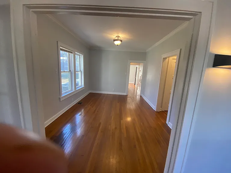 124 W Norwood Ct #1 — Photo 2