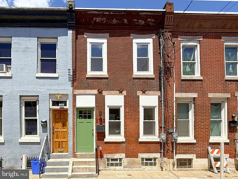 2762 Martha St — Photo 33