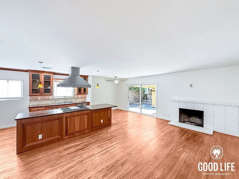 1776 W Chateau Ave — Photo 8