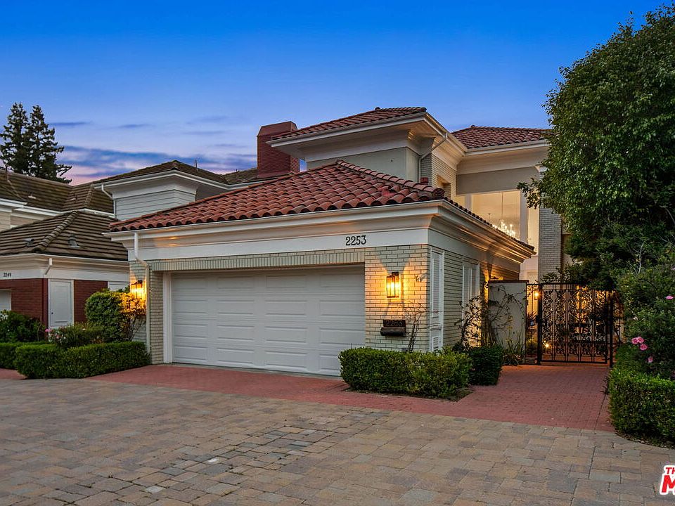 2253 Canyonback Rd, Los Angeles, CA 90049 MLS 23265978 Zillow