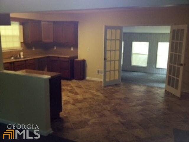2nd image of 6396 Westbury Rd