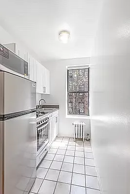 Rented by Corcoran | media 8