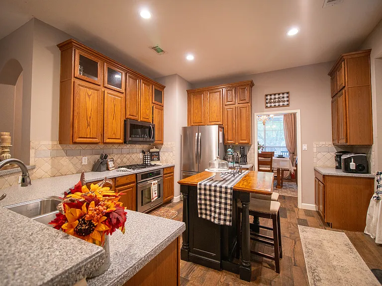 1580 Bonham Pkwy — Photo 10