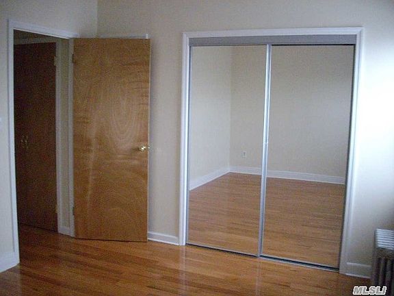 4th image of 9025 185th St