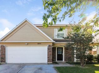 4907 Hibiscus Dr, Arlington, TX 76018